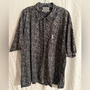Columbia Men's Black and White Leaf Pattern Shirt